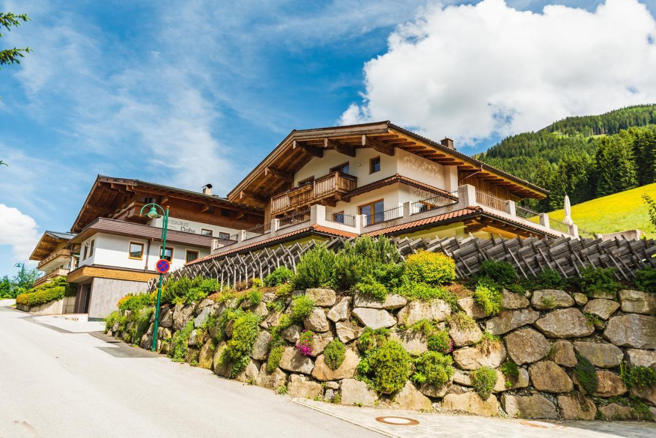 Haus Sabrina - Ferienwohnungen Saalbach-Hinterglemm Extérieur photo